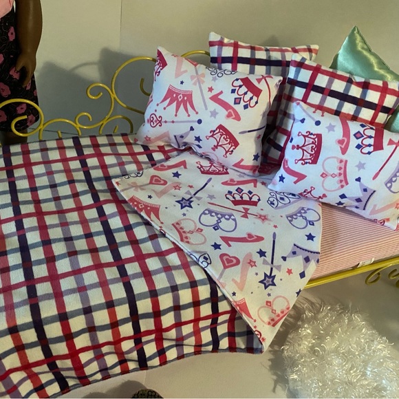 Reversible 6 piece soft minky doll bedding set - Picture 5 of 10